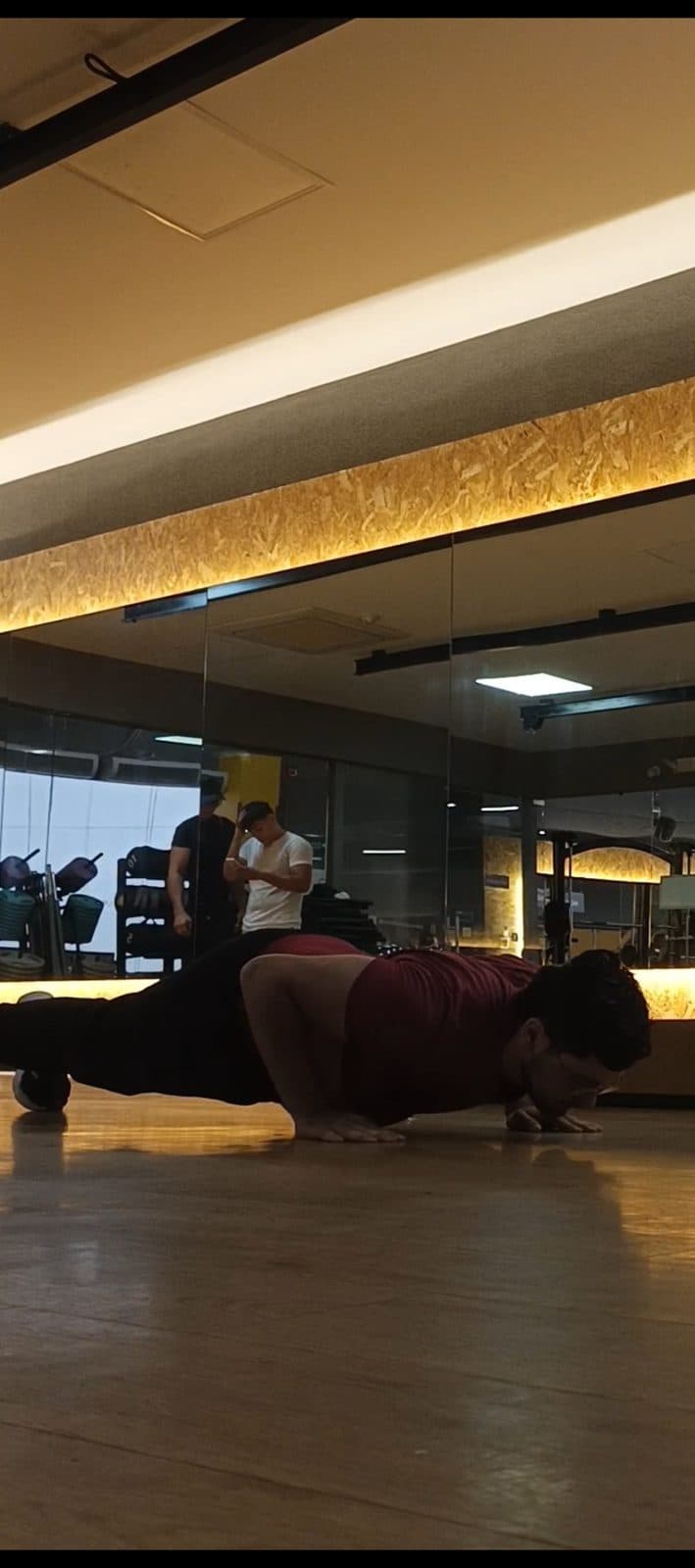 Flexiones de pecho en entrenamiento personalizado